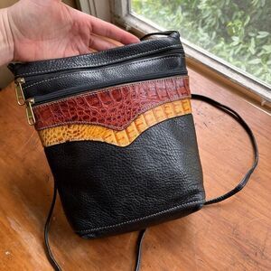 VTG Black Pebbled Leather Crossbody w Exotic Reptile Inlay Minimalist